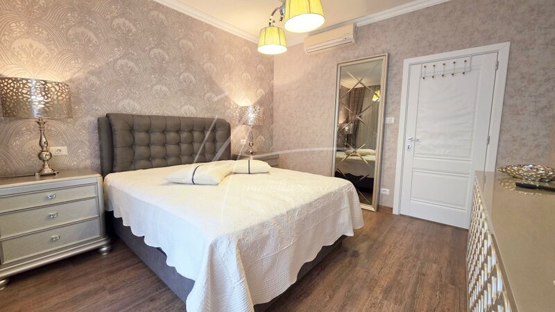 Oaza de liniste in apartament de lux, in padurea Baneasa.