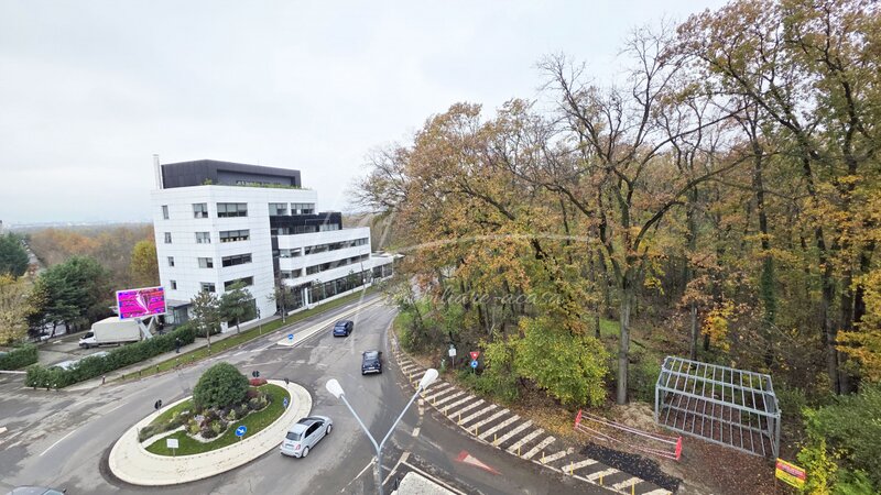 Oaza de liniste in apartament de lux, in padurea Baneasa.